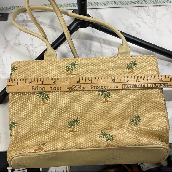 Sunny Hawaii Palm Tree pattern woven handbag - Picture 4 of 8